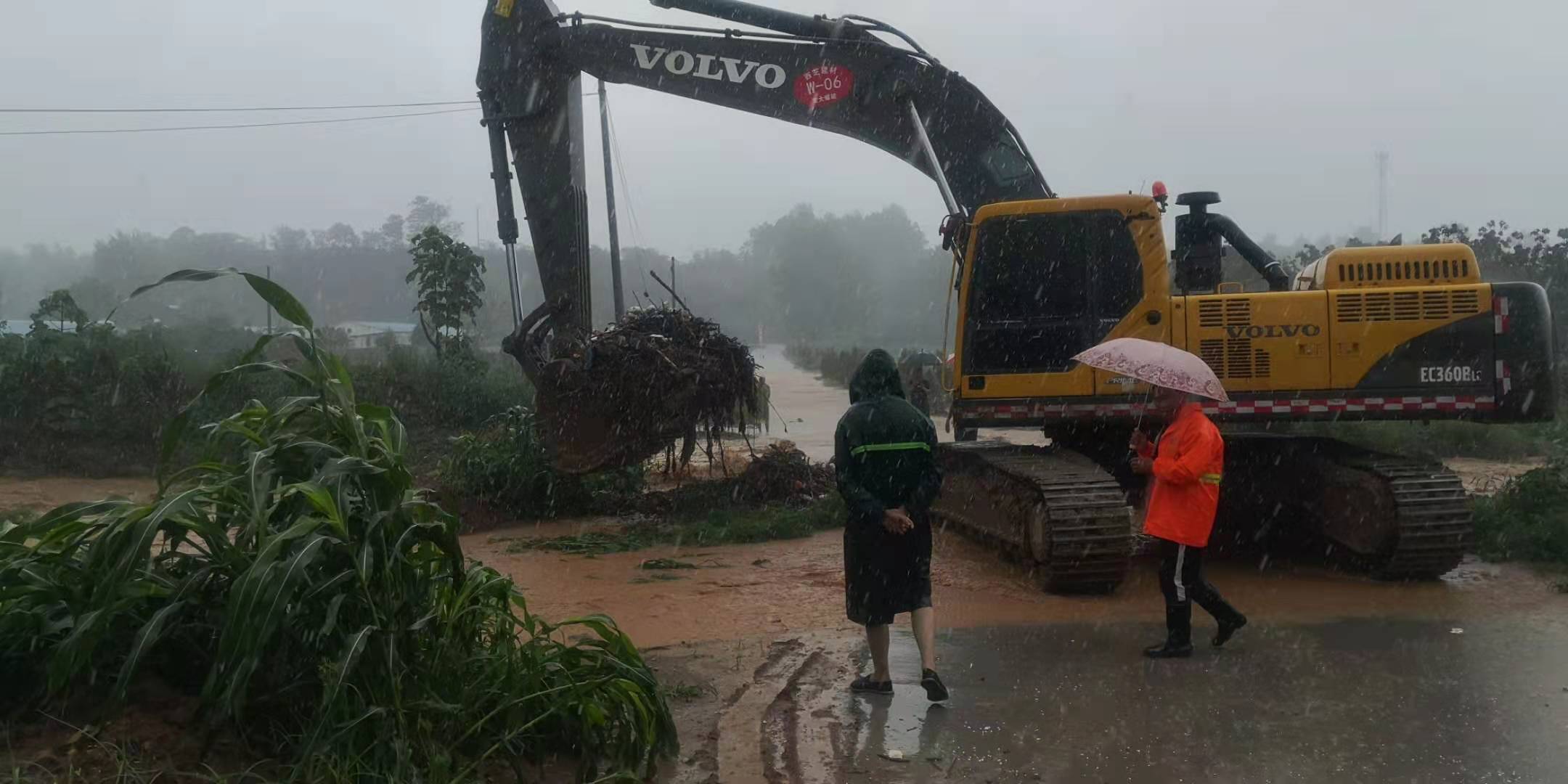 宏大人心系河南∣風(fēng)雨面前，我們一起扛！